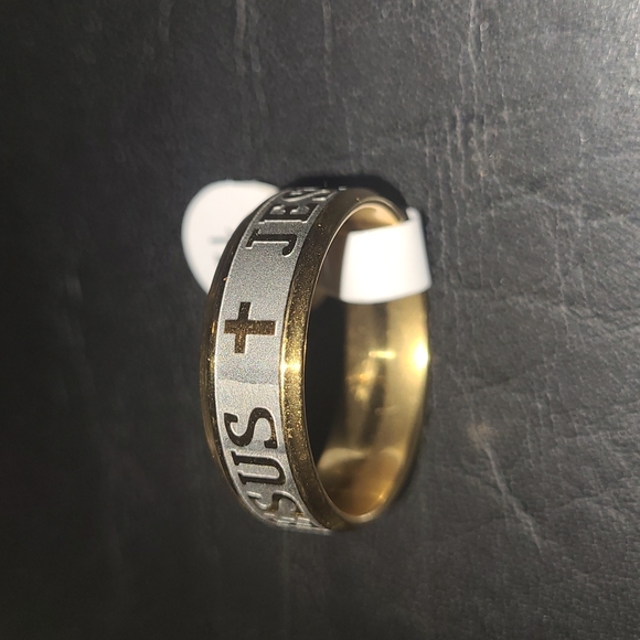 New Gold and Silver toned "Jesus" ring sizes 10 and 12..VERY NICE - Picture 3 of 3